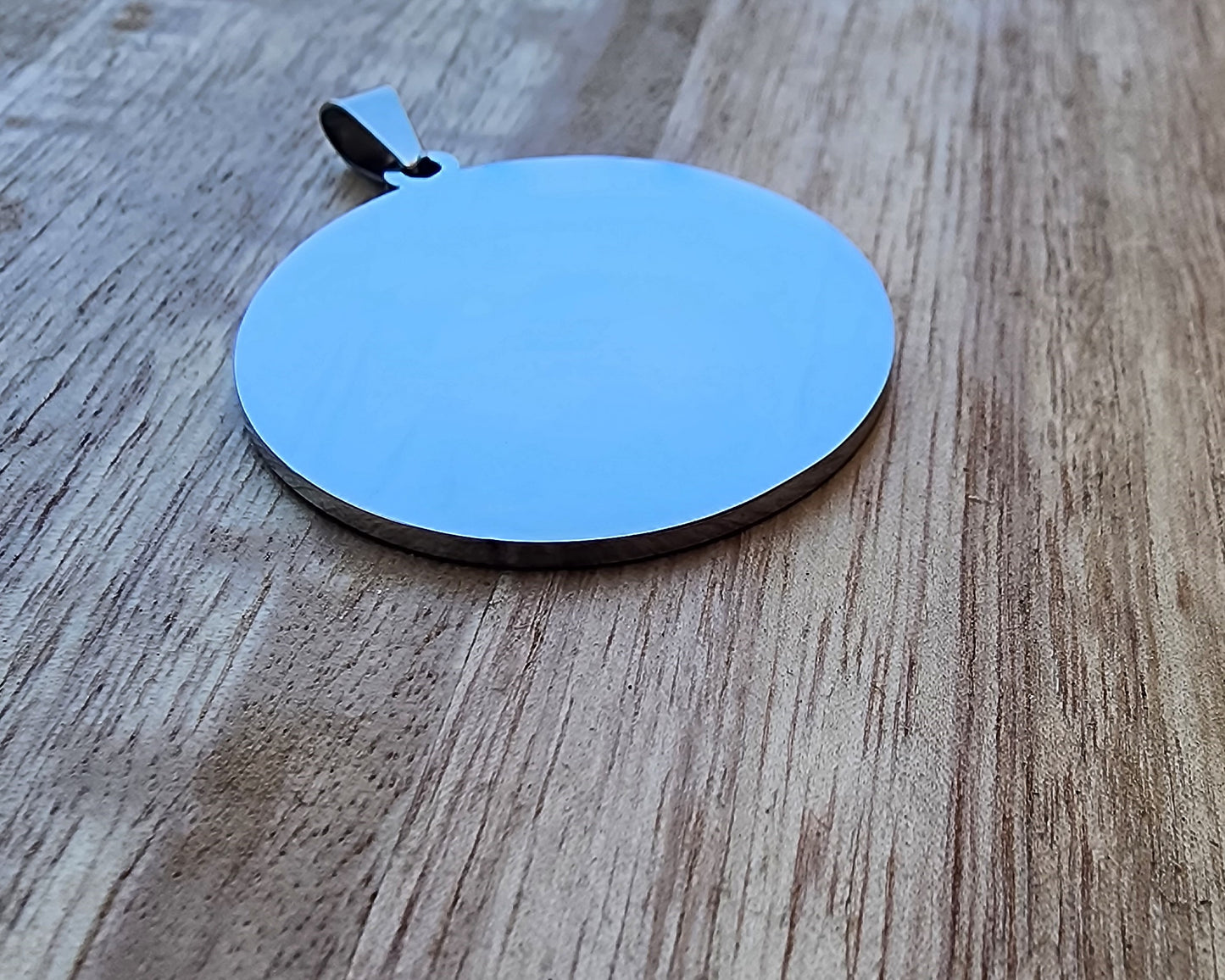 Stainless steel pendant/key ring